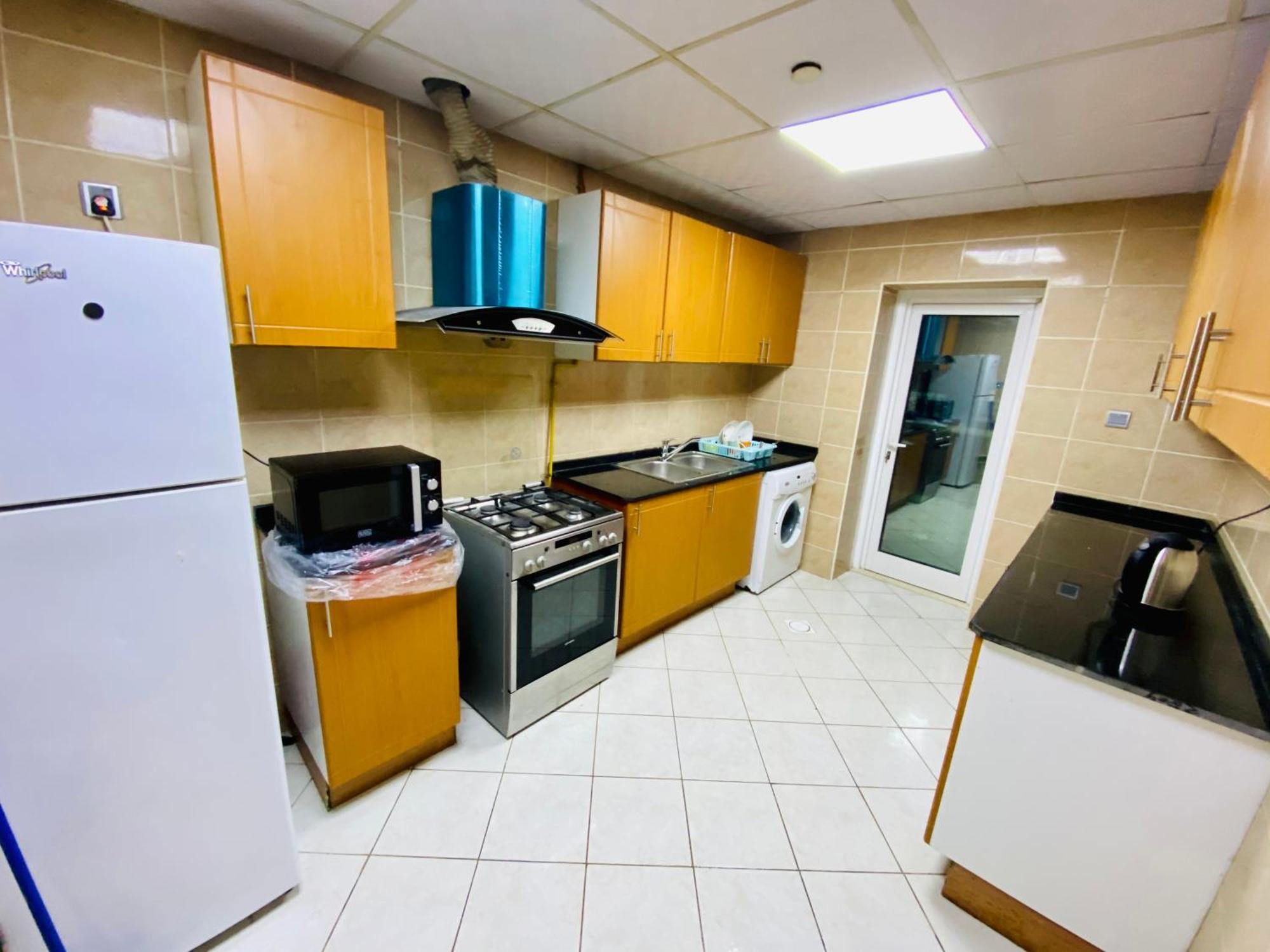 Single Partition 2 Min From Metro Swiming Pool View *